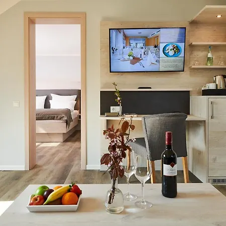 R&r Strandhotel Hotel