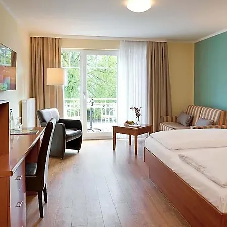 R&r Strandhotel מלון
